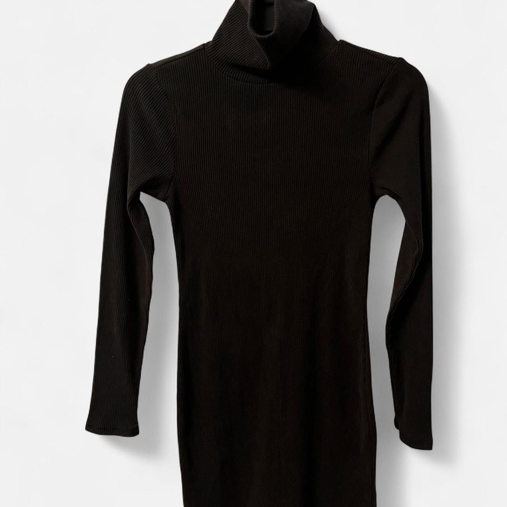 Old Navy Classic Black Long Sleeve Dress